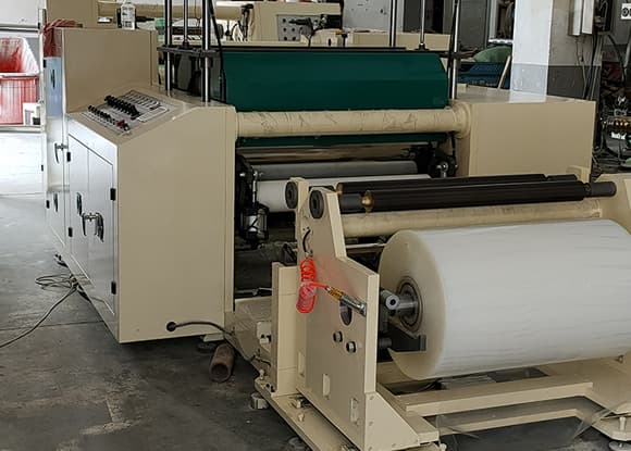 消光分切機(jī)，牛奶盒熱封條薄膜分切機(jī)