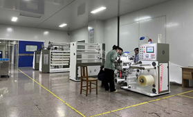 100頭電纜色帶拉線分條機(jī)，金拉線bopp煙膜拆封拉線機(jī)